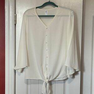 Chic WhiteV-Neck Women's Blouse